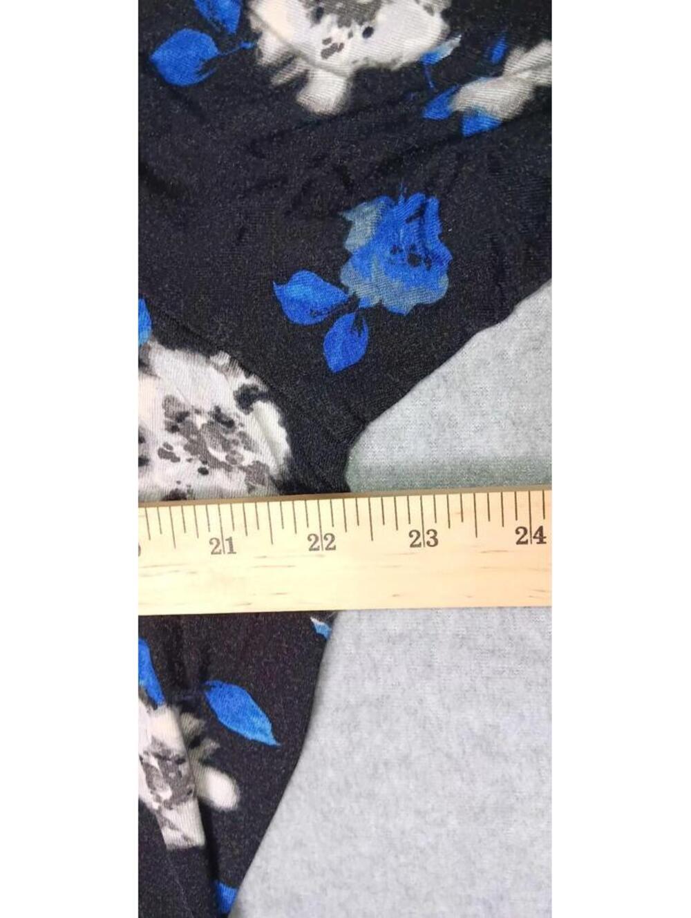 Torrid 3/4 Sleeve Partial Button Up Blouse Womens Size 2XL Black With Blue... - Picture 5 of 12